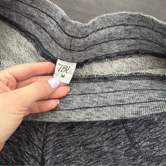 Y2K Gray Jamaica Women's Booty Micro Shorts M - Picture 4 of 4